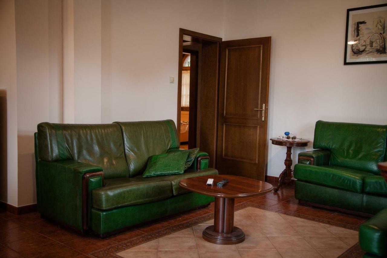Exclusive House Legacy Villa Smederevo Buitenkant foto